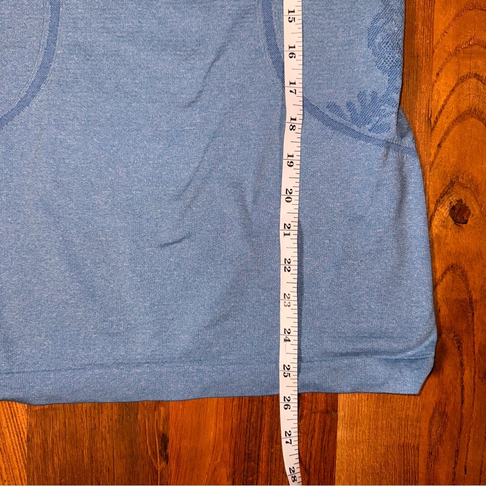 lululemon athletica Blue Short Sleeve Tee - Picture 3 of 12